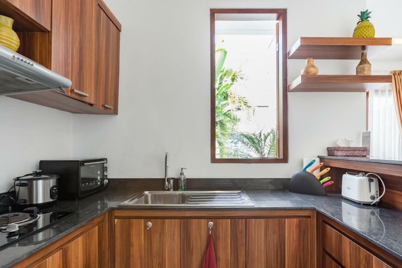 Manis La Bora In Villa *